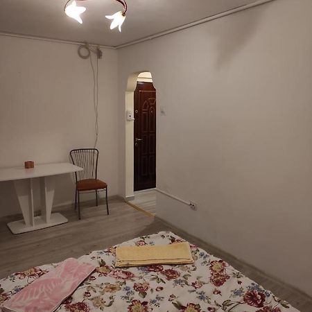 Ferienwohnung Garsoniera Turda Exterior foto
