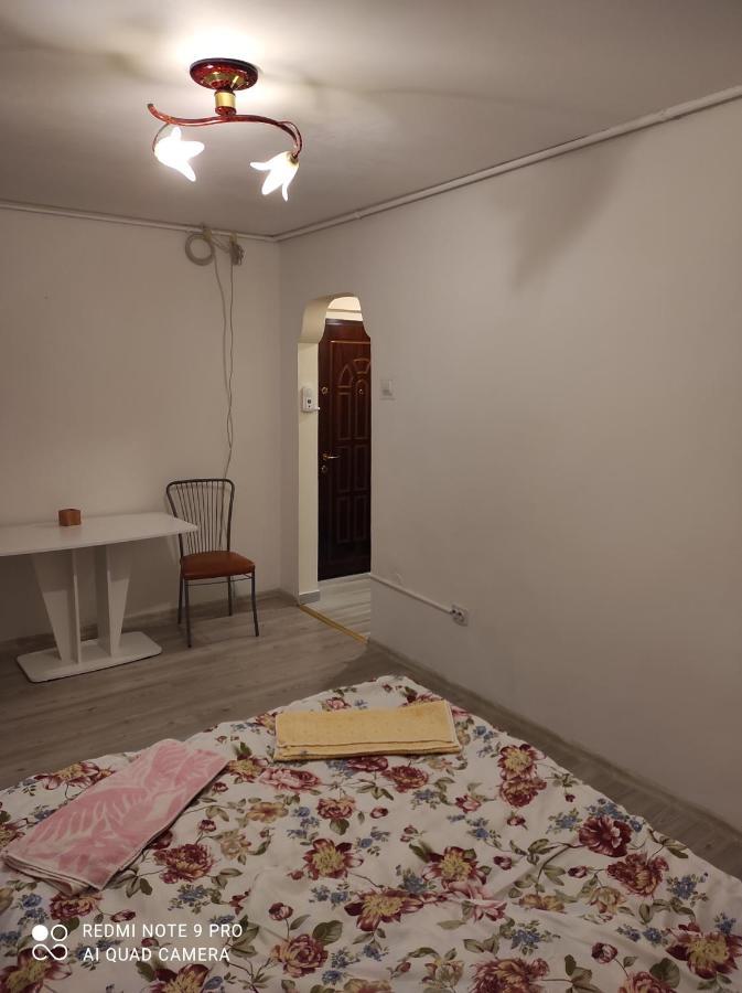 Ferienwohnung Garsoniera Turda Exterior foto